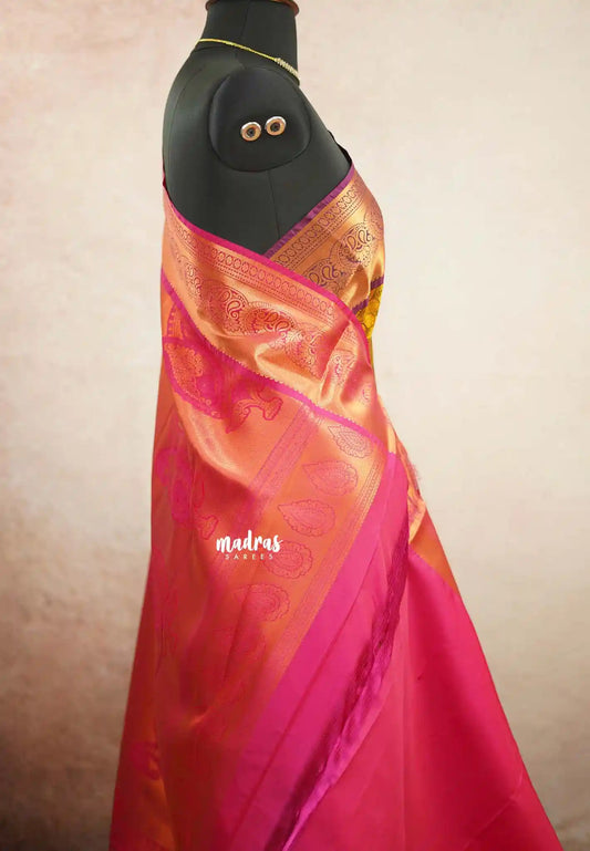 Muhurtham kanchivaram wedding Bridal silk saree - Mango Mehendi green magenta border