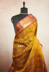 Muhurtham kanchivaram wedding Bridal silk saree - Mango Mehendi green magenta border