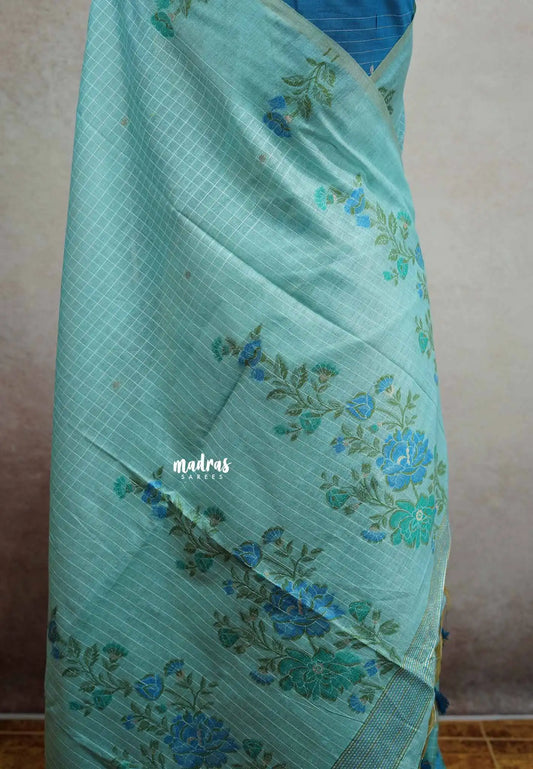 Pastel blue - Muslin Silk with Jamdani floral Weaving Border and pallu