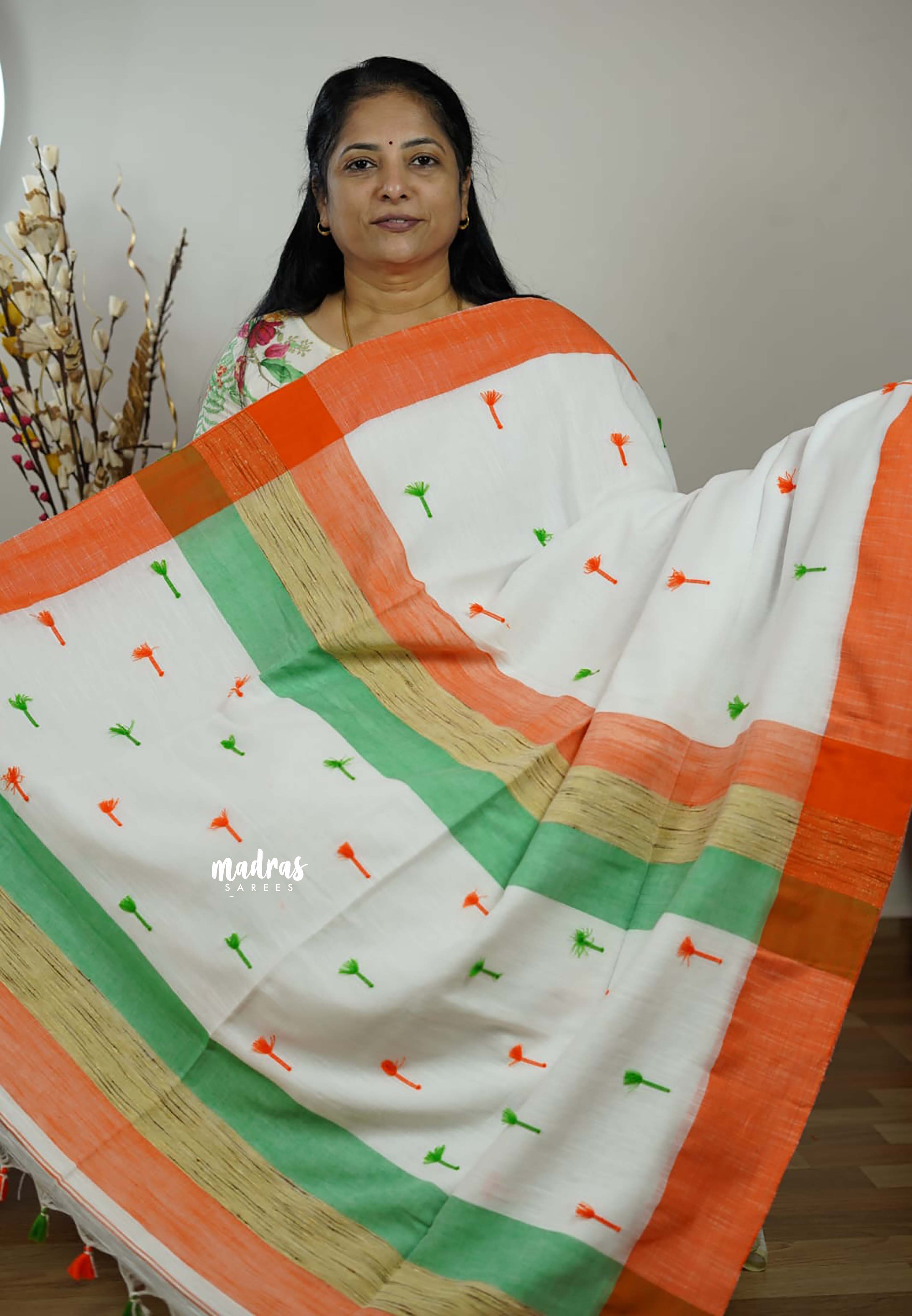 August 15 Special TRI COLOR NATIONAL FLAG Tassel khadi saree (Reversible) - Madras Sarees 