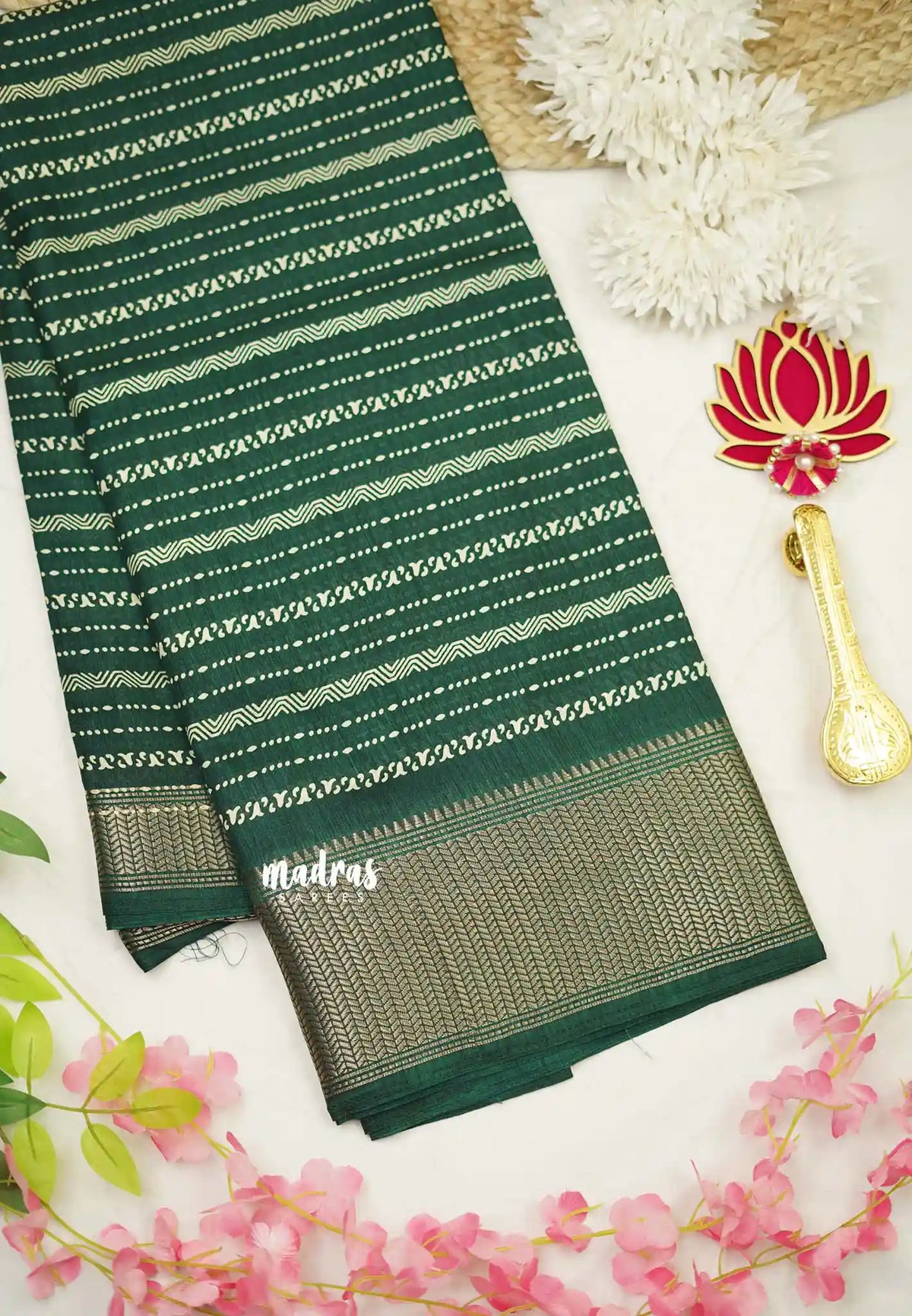 Nila vasundra printed silk Green