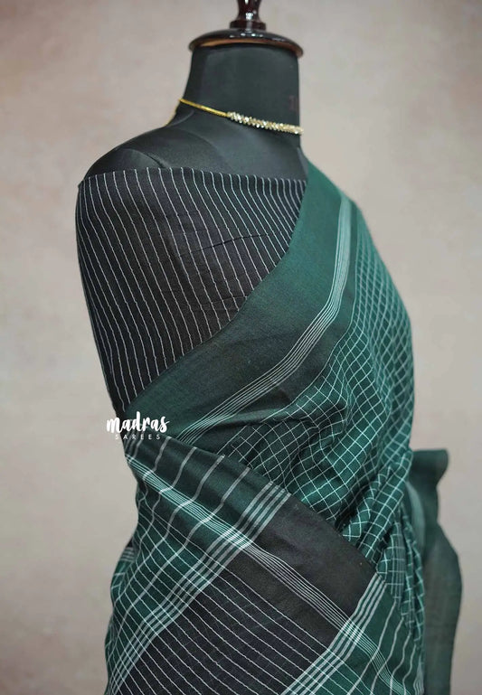 Patteda Anchu saree with self border - deep green