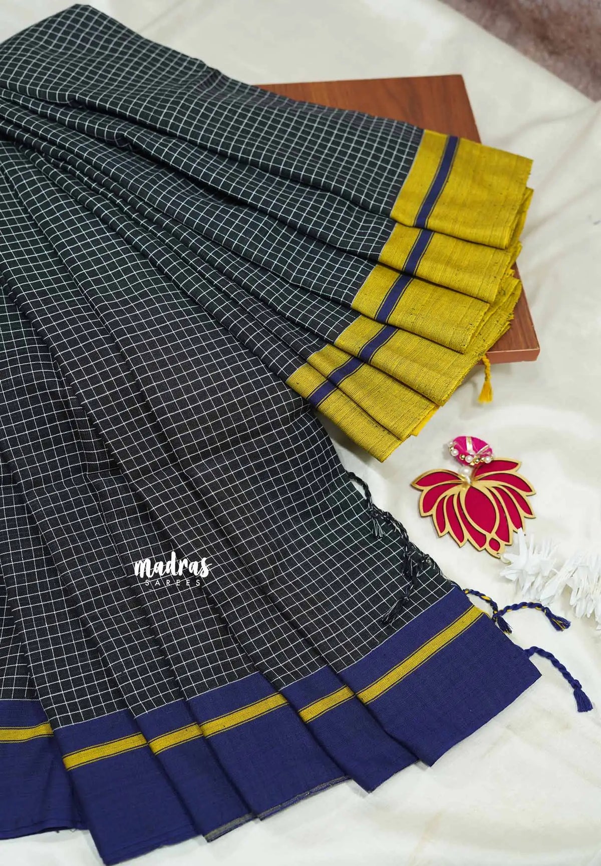 Patteda Anchu saree Black with Blue and Yellow Ganga Jamuna border