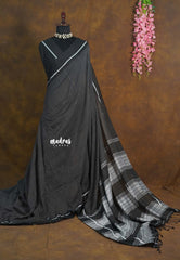 Patteda Anchu saree Black with black