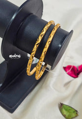 Premium 1 Gram Gold polish Traditional Pair of Bangle New Design Size 2.6  (Set of 2)