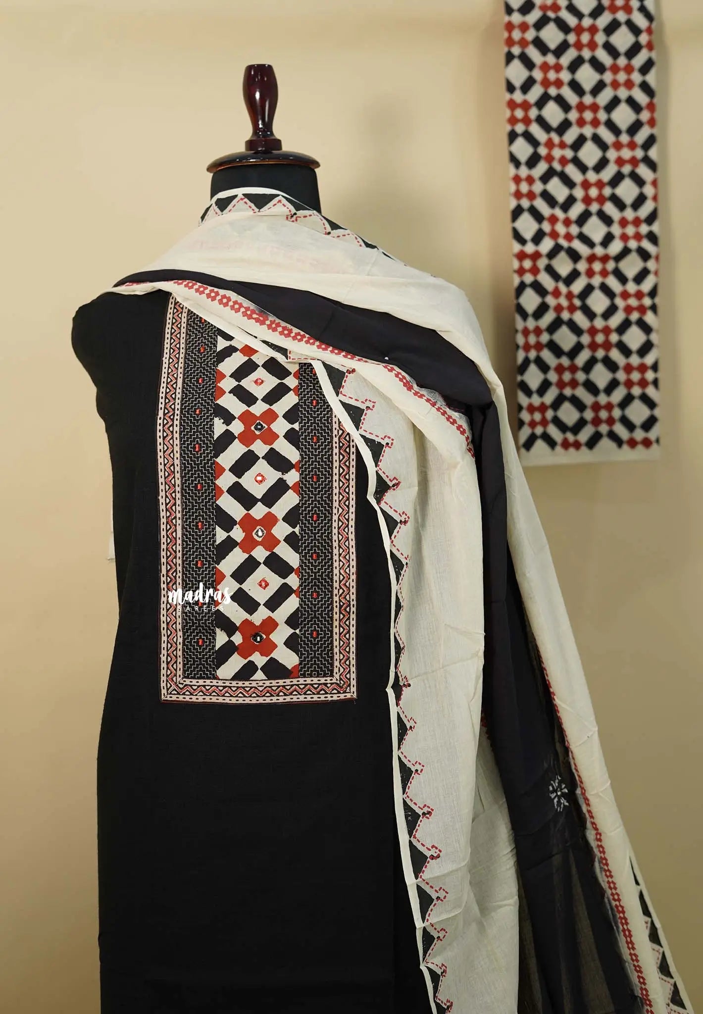 Amitha – Black Premium pre-washed handspun cotton suit