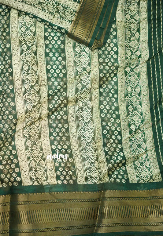 Saraswathi Printed silk Green kattam