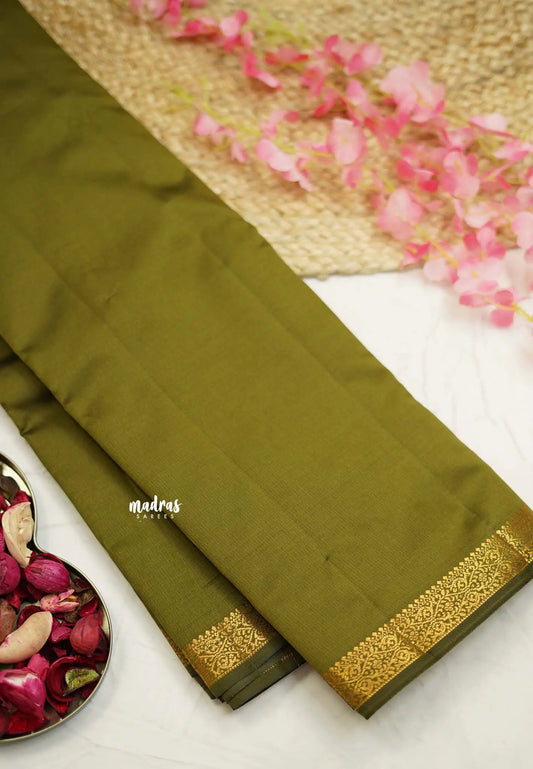 Raaga - Lightweight plain Semi tussar saree wtih small border - Mehendi green