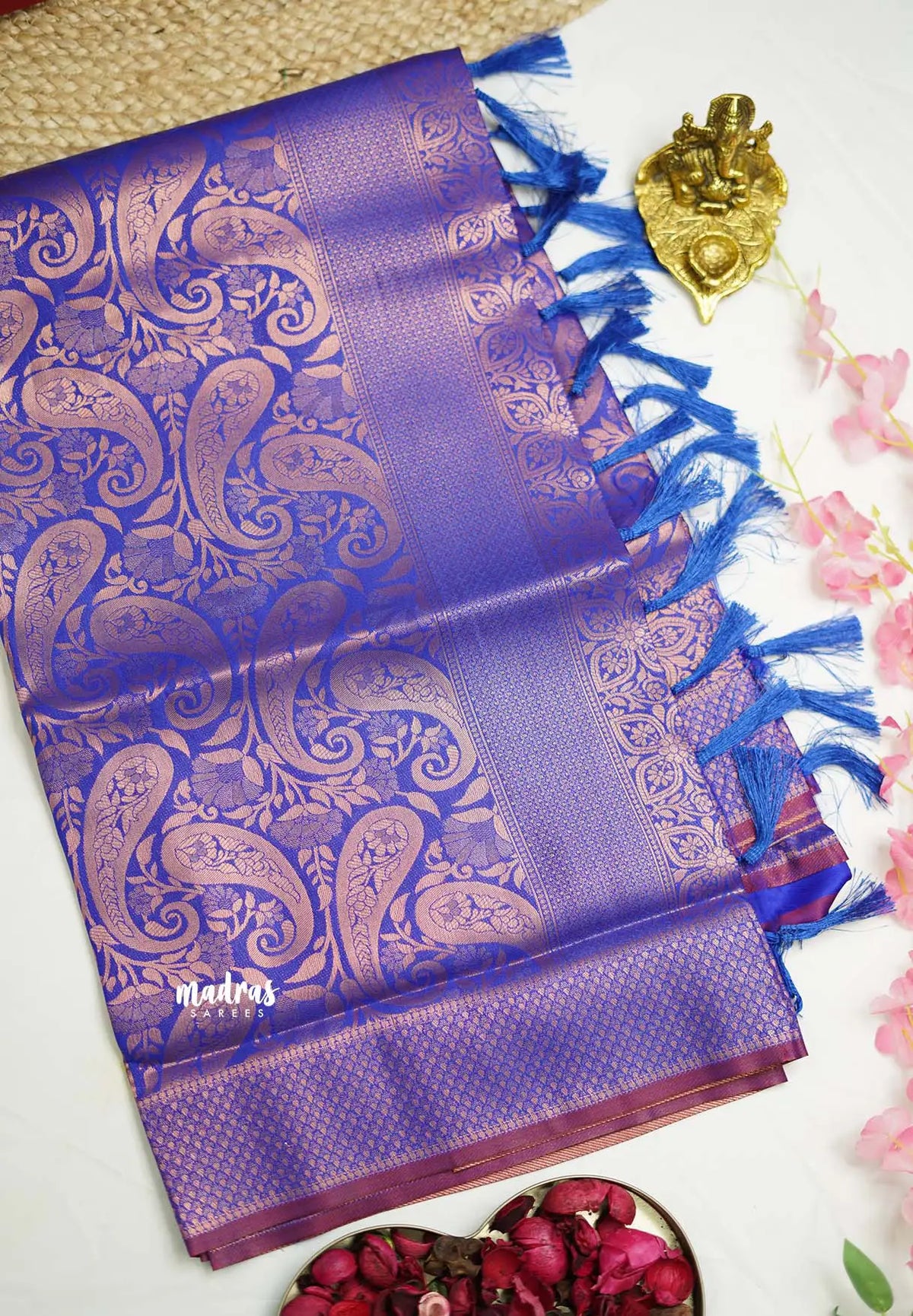 Semi Soft silk saree with mango motif Dual shade MS Blue - Kanimozhi