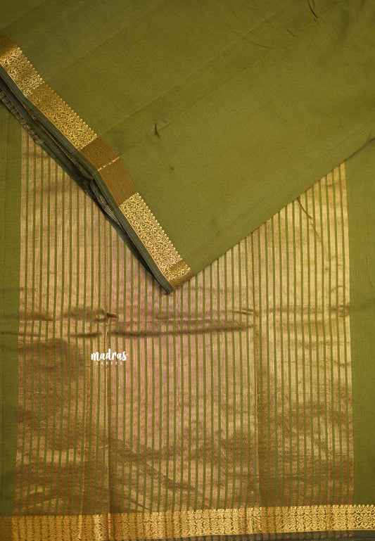 Raaga - Lightweight plain Semi tussar saree wtih small border - Mehendi green