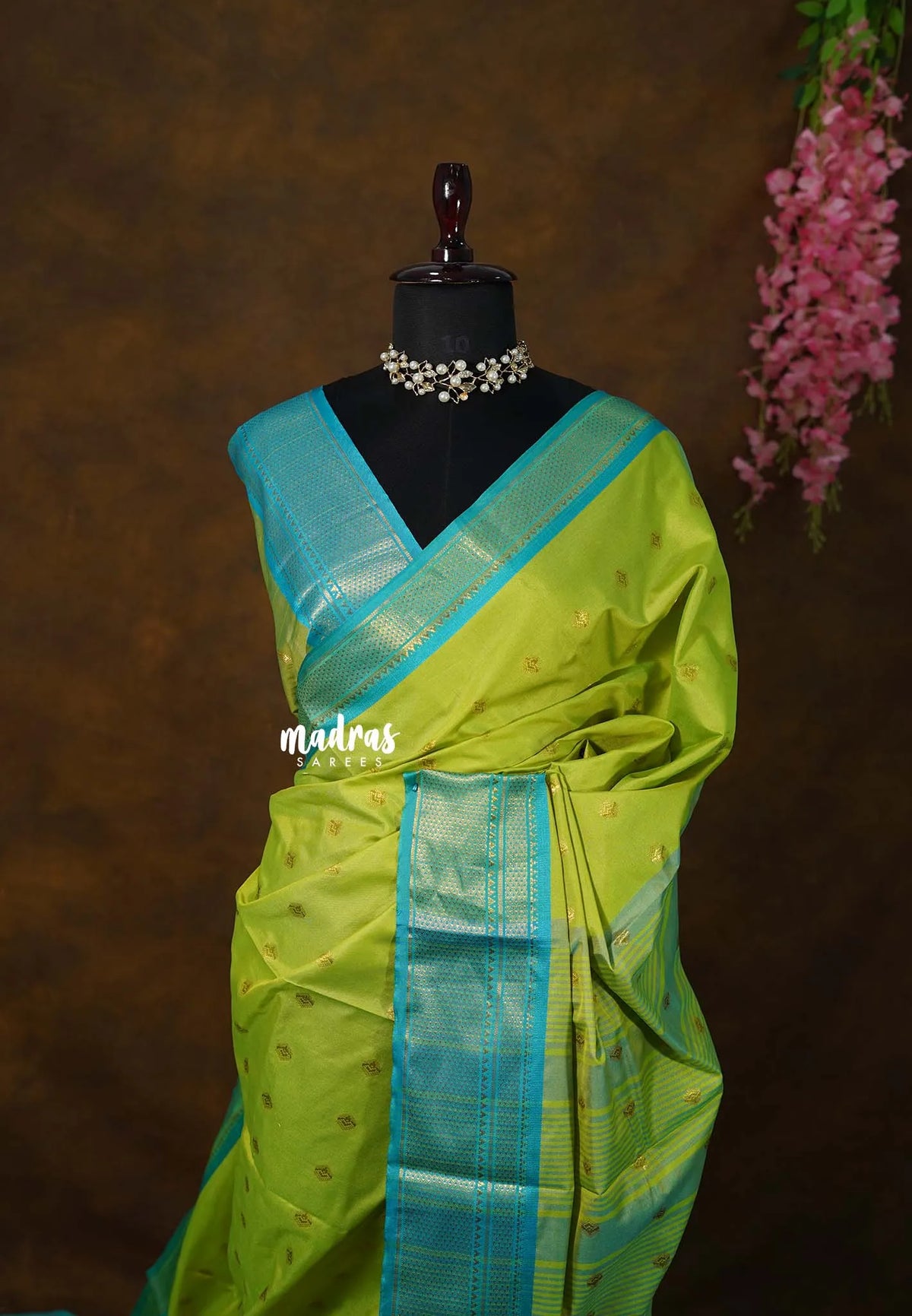 Pretty Parrot Green - Sico Gadwal semi silk - Best for Wedding Functions