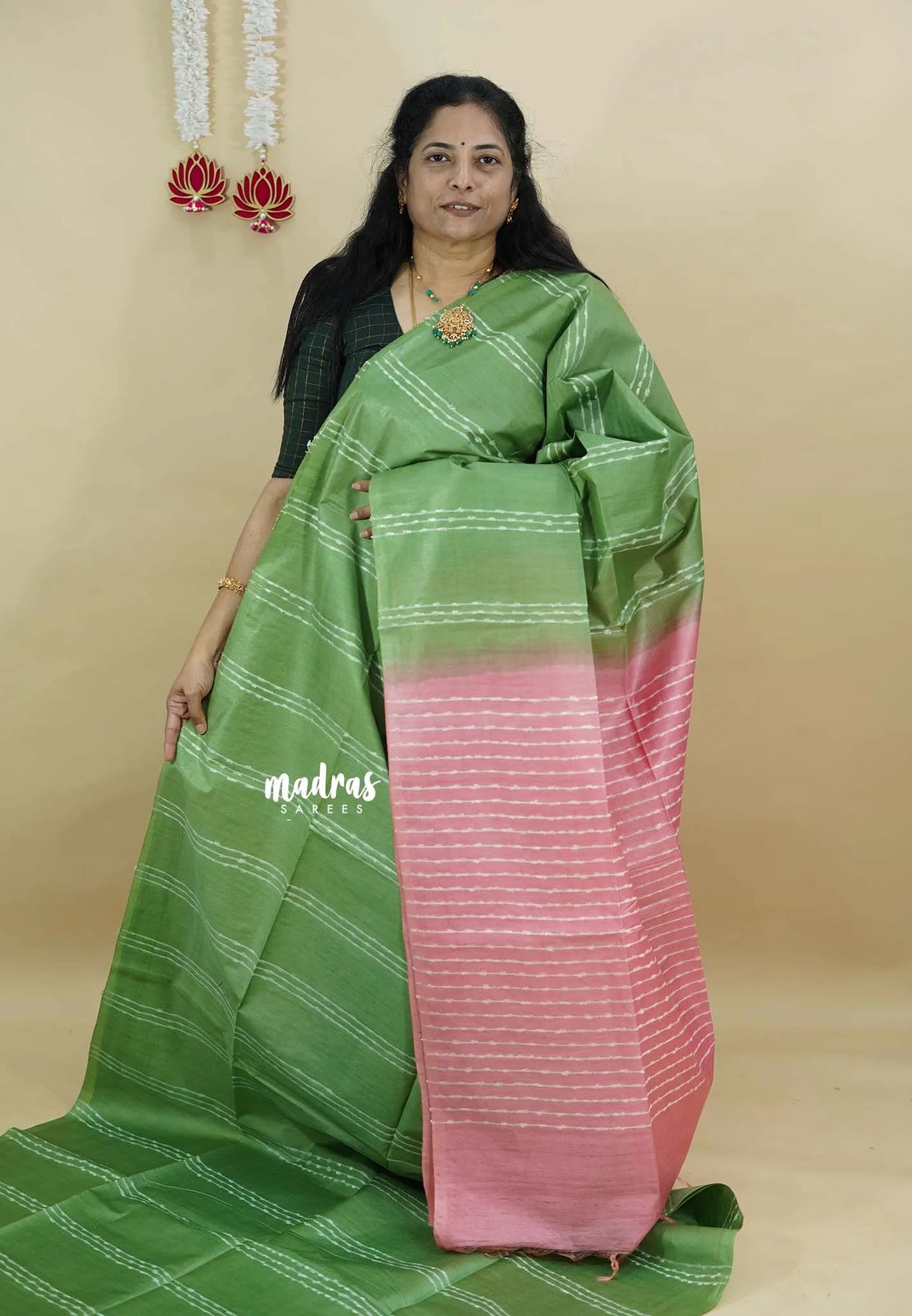 Green - Sithara - Semi Tussar thread weaving body with contrast pallu and blouse