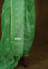 (PRE-BOOKING) Kelly Green - Soft linen cotton with traditional Kolam Prints - Perfect for Office Wear | Temple wear | Best for singers Dancers