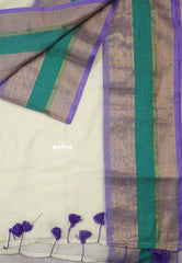 Creamy Ivory - Soft Mul cotton with Plain body and Mayil Border - Perfect for Festive Wear