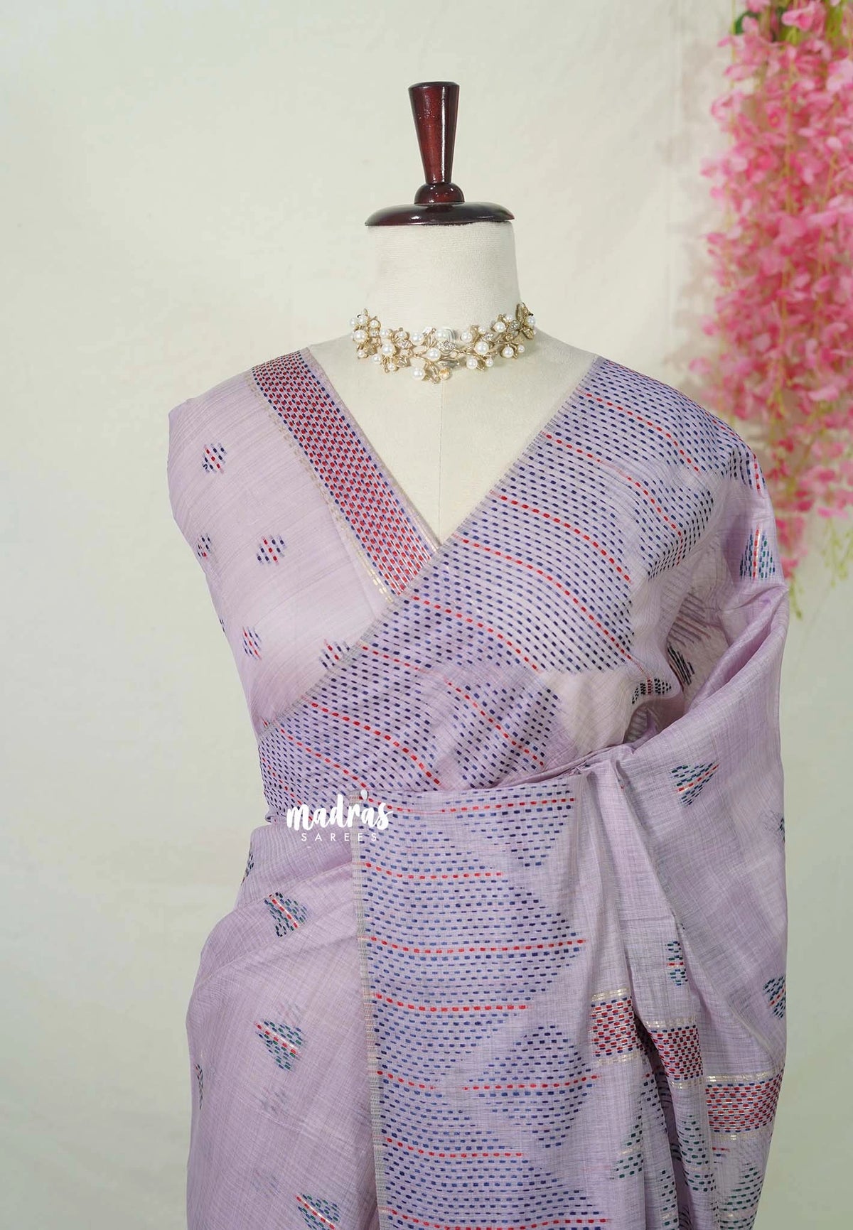 Pastel Lavender - Muslin Silk with Kantha Stich Weaving Pallu and Border with Buttas - Perfect for Office Wear