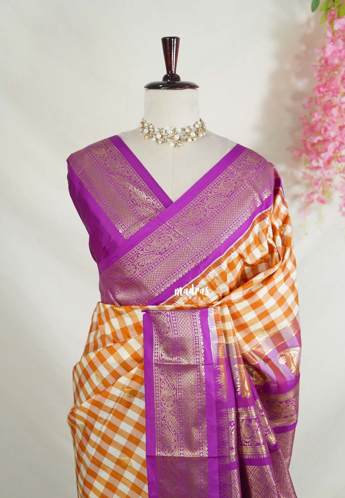 Mustard Orange & Ivory White - Sowbhagya Gift silk – Soft Silk Elegance Saree Murberry Checks with Korvai Border Contrast Pallu and Blouse - Perfect for Festive Celebration