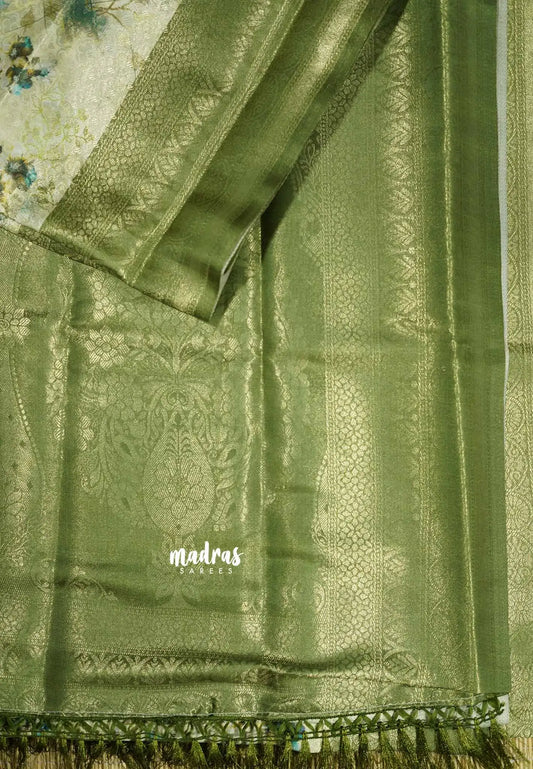 Pastel Green - Thendral - Soft Silk Floral Elegance Saree with Woven Border
