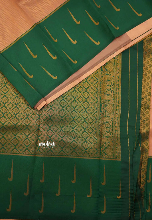 Thendral - Kanchi semi silk Saree stripes with paithani border - Peach with green