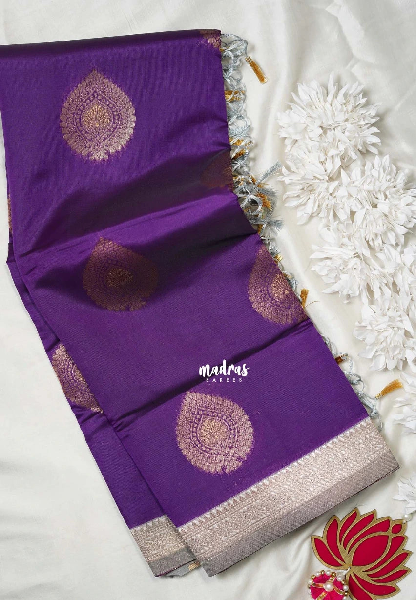 Royal Purple - Thendral - Kanchi Semi Silk Small Border with Contrast Pallu and Blouse - Best for Pooja Functions | Diwali Festive