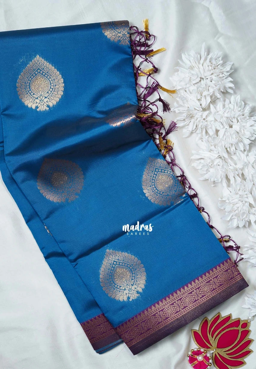 Peacock Blue - Thendral - Kanchi Semi Silk Small Border with Contrast Pallu and Blouse - Best for Pooja Functions | Diwali Festive