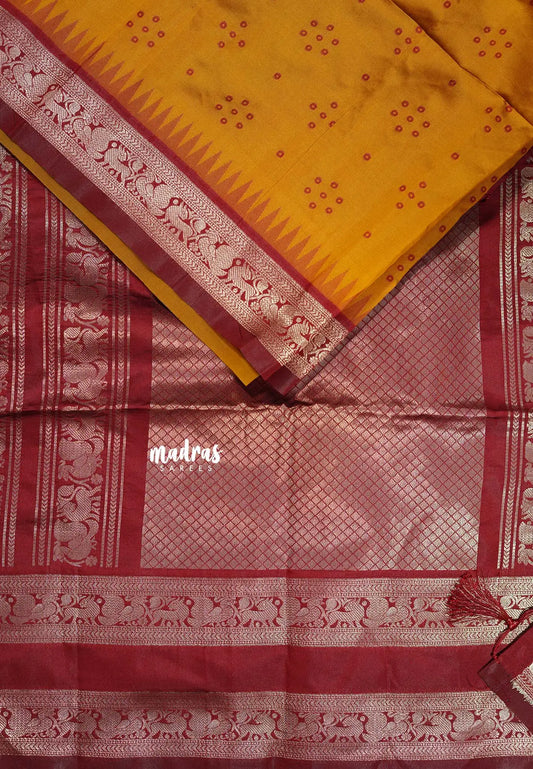 Turmeric Orange - Thendral - Kanchi semi silk buttas body rettapetta border