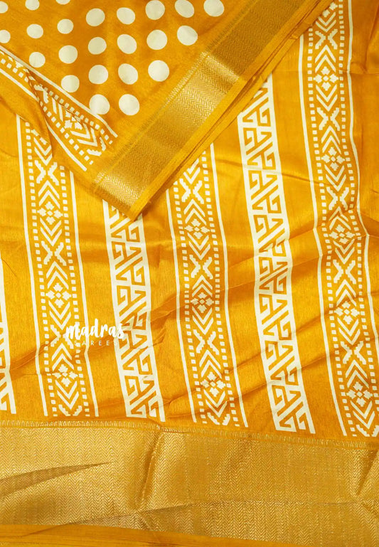 Rich printed silk with polka dots - Golden yellow