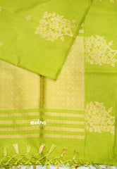 Vedha - Premium aura silk floral border - Chutney green