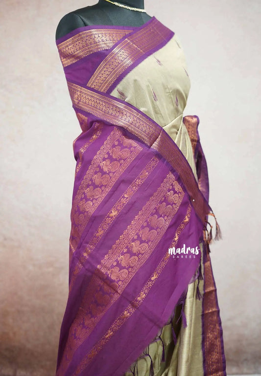 Beige - Vintage Gadwal silk cotton with contrast pallu